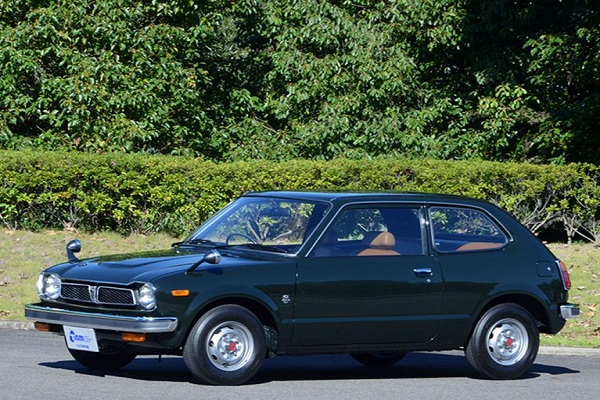 معرفی خودروهای قدیمی که هنوز هم تولید می شوند!