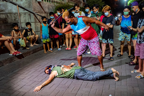 عکس های برگزیده روز جمعه (گزارش تصویری) عکس های برگزیده روز جمعه (گزارش تصویری)