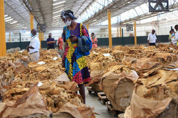 صف دریافت پول / آتش در خیابان های بلفاست (گزارش تصویری)