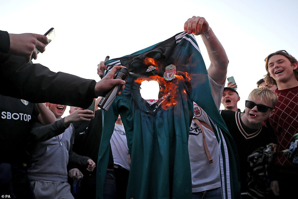 تظاهرات فوتبالی (تصاویر)