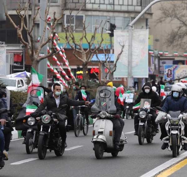 راهپیمایی ۲۲ بهمن در سراسر ایران آغاز شد (+عکس) راهپیمایی ۲۲ بهمن در سراسر ایران آغاز شد (+عکس)