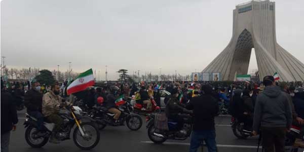راهپیمایی ۲۲ بهمن در سراسر ایران آغاز شد (+عکس و فیلم) راهپیمایی ۲۲ بهمن در سراسر ایران آغاز شد (+عکس و فیلم)