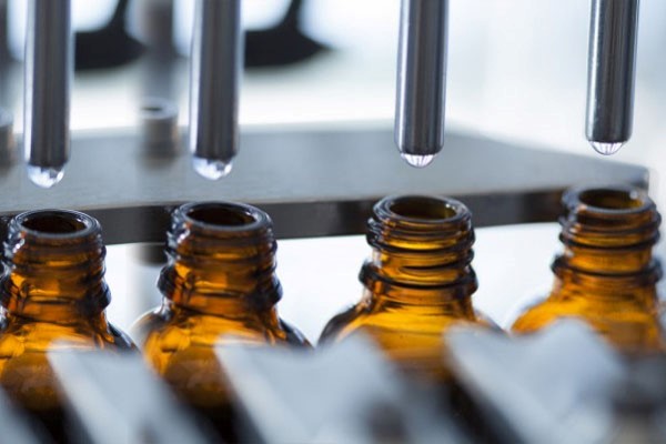 نکات مهم قبل خرید دستگاه پرکن مایعات که باید بدانید!