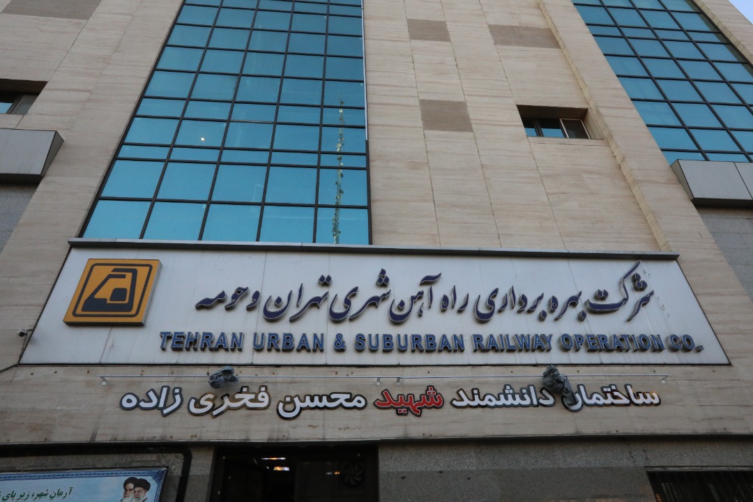 به دنبال این هستیم تا هویت و روح حاکم بر فعالیت های ما بر مکتب شهید سپهبد سلیمانی و شهید محسن فخري زاده منور شود