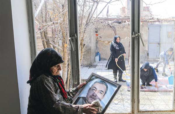 وقتی همه خانهها تکان میخورند! (گزارش تصویری) وقتی همه خانهها تکان میخورند! (گزارش تصویری)