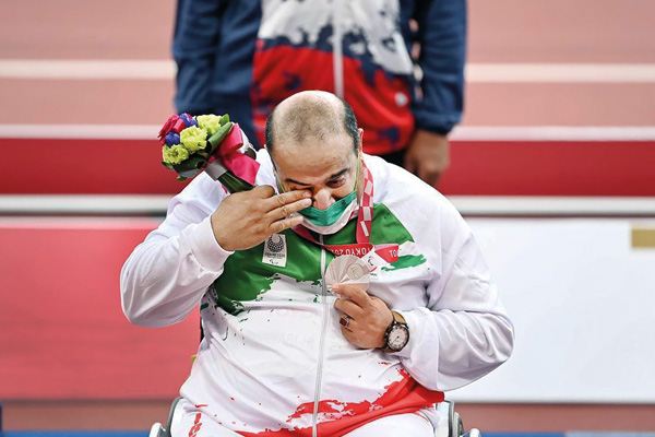 چند فریم خاطره از یک سال پرماجرا (+گزارش تصویری) چند فریم خاطره از یک سال پرماجرا (+گزارش تصویری)