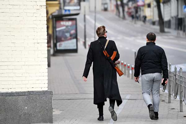 تا کی بـاید برای زنـدگی بجنگیم؟ (گزارش تصویری)