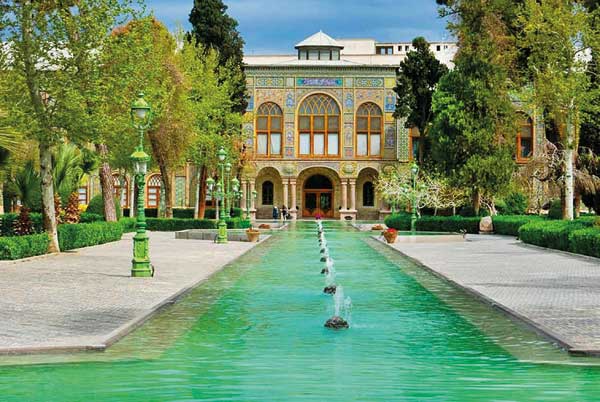 از کاخ گلستان تا موزه لوور از کاخ گلستان تا موزه لوور