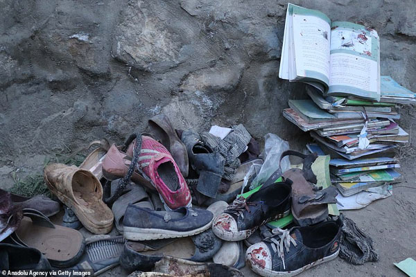 تصاویر تکان دهنده از انفجار بمب در کابل