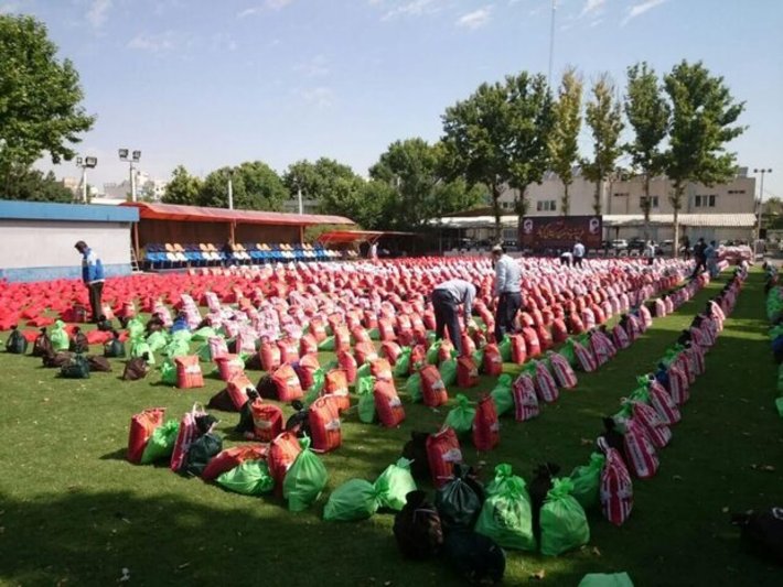 رئیس اداره اوقاف ناحیه یک مشهد گفت: با اجرای طرح شهید سلیمانی مجموعا ۲۴ هزار بسته مواد غذایی به ارزش ۶۰ میلیارد ریال از محل موقوفات و کمک خیرین تهیه و میان نیازمندان توزیع می‌شود.