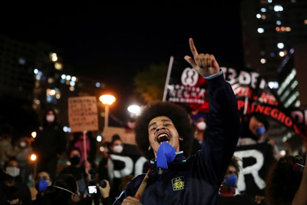 این فیل را صاعقه کشت / چشم در چشم با یک کوسه خوفناک و غول پیکر (گزارش تصویری)