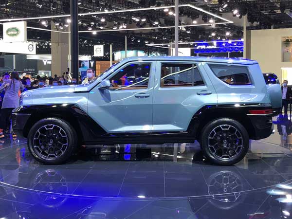 تانک ۷۰۰، رقیب قدرتمند گریت‌وال برای مرسدس G کلاس (+تصاویر)