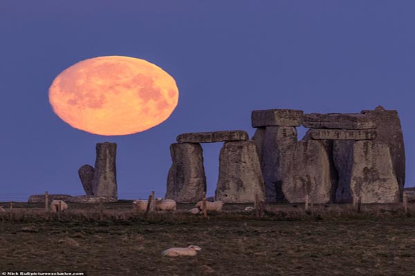 اَبَرماه باز هم آمد (گزارش تصویری)