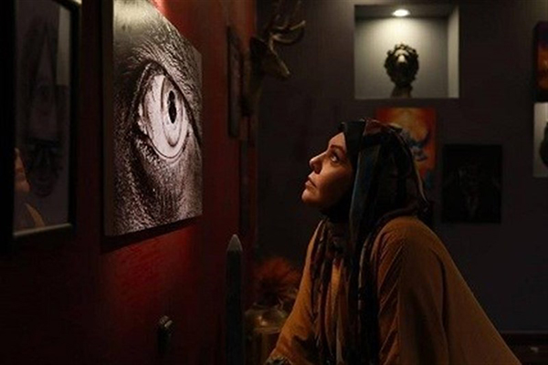 سرمدی: در تلویزیون نمی شود تمام آنچه در مجالس احضار روح انجام می شود را به تصویر کشید/  مگر نه اینکه خیلی از بازیگران مطرح اولین بار جلوی دوربین آقای افخمی رفتند؟!