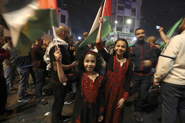 یادبود ناپدیدشدگان دوران دیکتاتوری نظامی / طغیان یک دهانه آتشفشانی دیگر (گزارش تصویری) یادبود ناپدیدشدگان دوران دیکتاتوری نظامی / طغیان یک دهانه آتشفشانی دیگر (گزارش تصویری)