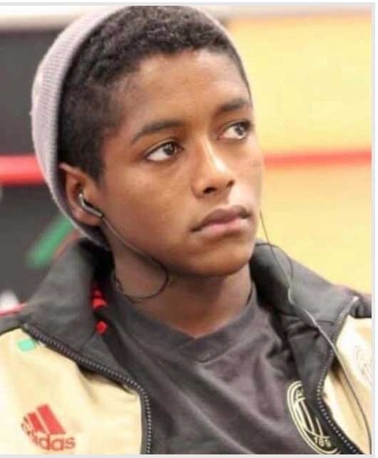 خودکشی بازیکن فوتبال به خاطر نژادپرستی (+عکس)