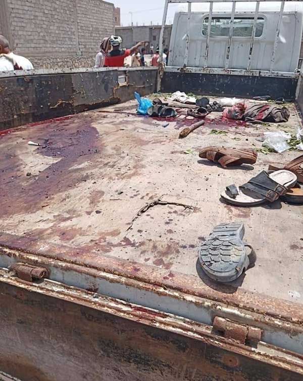 انفجار موتورسیکلت بمبگذاریشده در یمن؛ 28 تن کشته و زخمی شدند (+عکس) انفجار موتورسیکلت بمبگذاریشده در یمن؛ 28 تن کشته و زخمی شدند (+عکس)