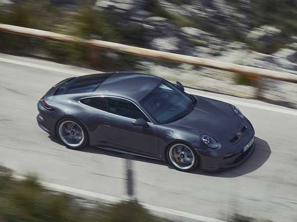 معرفی پورشه ۹۱۱ GT3 تورینگ، راحتی بیشتر در قبال حذف بال عقب (+عکس) معرفی پورشه ۹۱۱ GT3 تورینگ، راحتی بیشتر در قبال حذف بال عقب (+عکس)