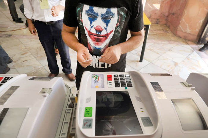 قاب‌‌های مـردم‌سالار