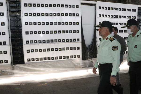 کشف بزرگترین مزرعه استخراج رمزارز کشور در تهران (+عکس)