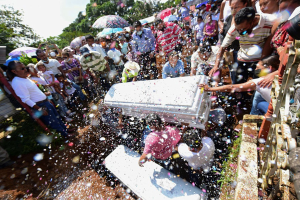 لحظات برتر روز دوشنبه (گزارش تصویری) لحظات برتر روز دوشنبه (گزارش تصویری)