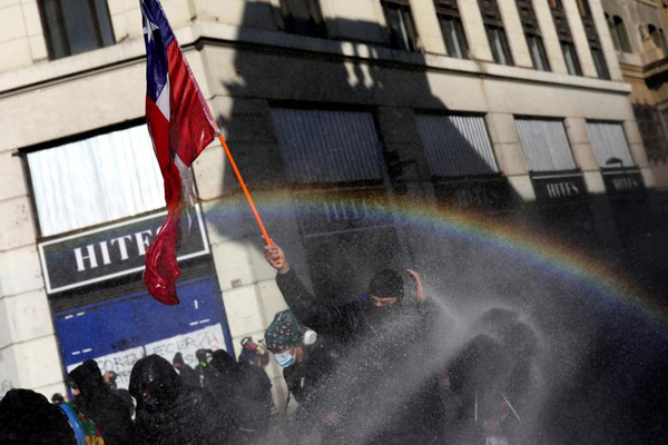 لحظات برتر روز دوشنبه (گزارش تصویری) لحظات برتر روز دوشنبه (گزارش تصویری)