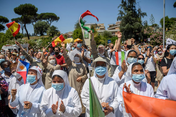 لحظات برگزیده شبانه روز اخیر (گزارش تصویری) لحظات برگزیده شبانه روز اخیر (گزارش تصویری)