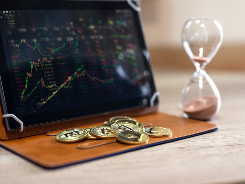 لازمه موفقیت در بازار پرتلاطم ارزهای دیجیتال، آموزش صحیح است