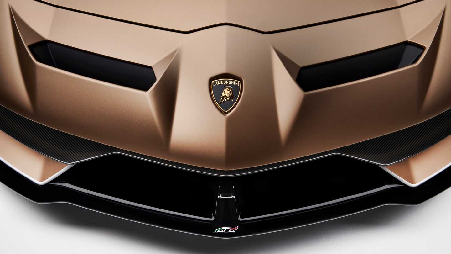 منتظر محصول جدید لامبورگینی در تابستان امسال باشید!