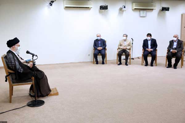 رهبر معظم انقلاب دز دوم واکسن ایرانی کرونا را دریافت کردند