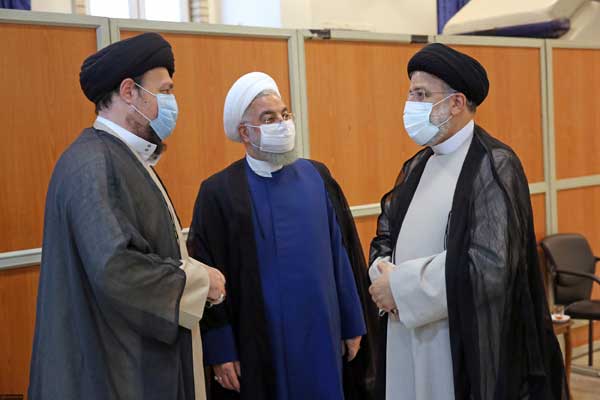 مراسم تنفیذ ریاست جمهوری برگزار شد (+فیلم ) مراسم تنفیذ ریاست جمهوری برگزار شد (+فیلم )