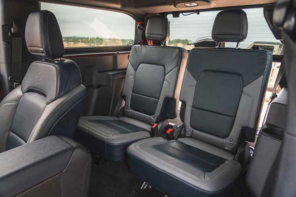 اولین تجربه رانندگی با فورد برانکو (+تصاویر)