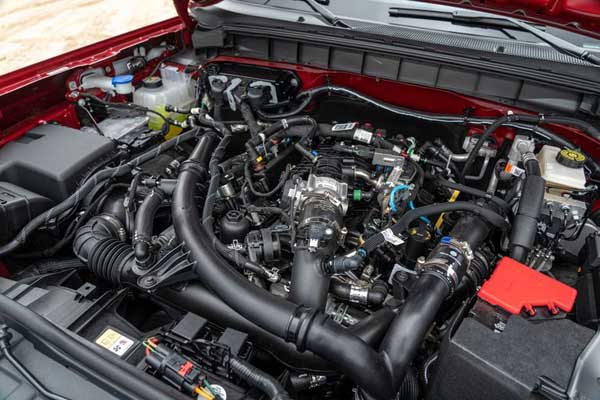 اولین تجربه رانندگی با فورد برانکو (+تصاویر)