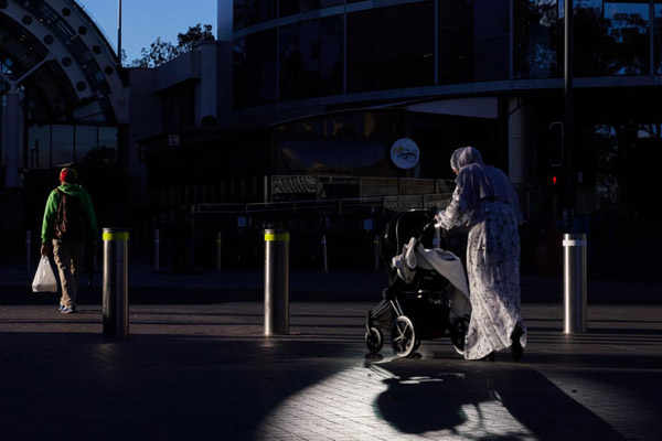 ماجرای یک عروسک غول پیکر و ترسناک (گزارش تصویری )