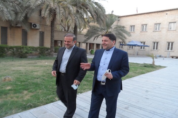 مراسم تودیع و معارفه معاونان سفارت ایران در بغداد برگزار شد +عکس