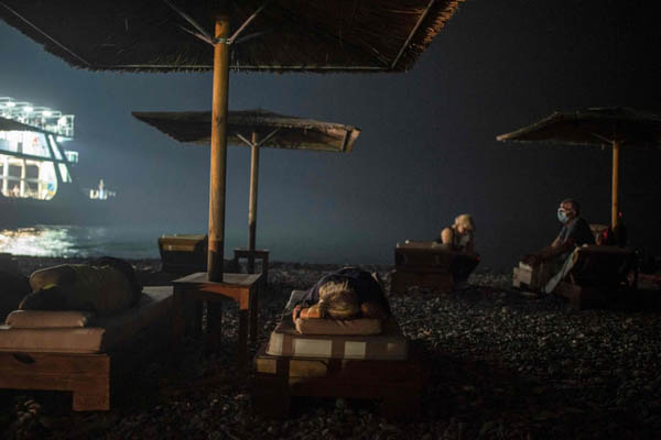 جهنمی به نام یونان (گزارش تصویری) جهنمی به نام یونان (گزارش تصویری)