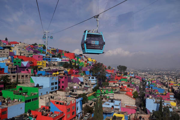 عمو سام هم ضدواکسن شد / کار بسیار خطرناک دو عکاس (تصاویر)