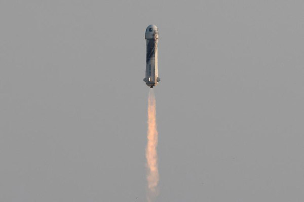 جست و جوی خانه به خانه برای یافتن فوت شده های کرونایی(گزارش تصویری)