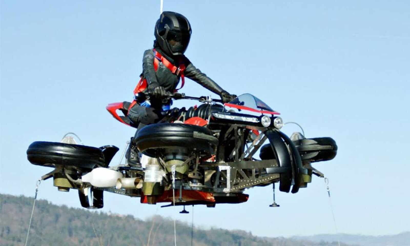 رونمایی از اولین موتورسیکلت پرنده جهان + فیلم رونمایی از اولین موتورسیکلت پرنده جهان + فیلم