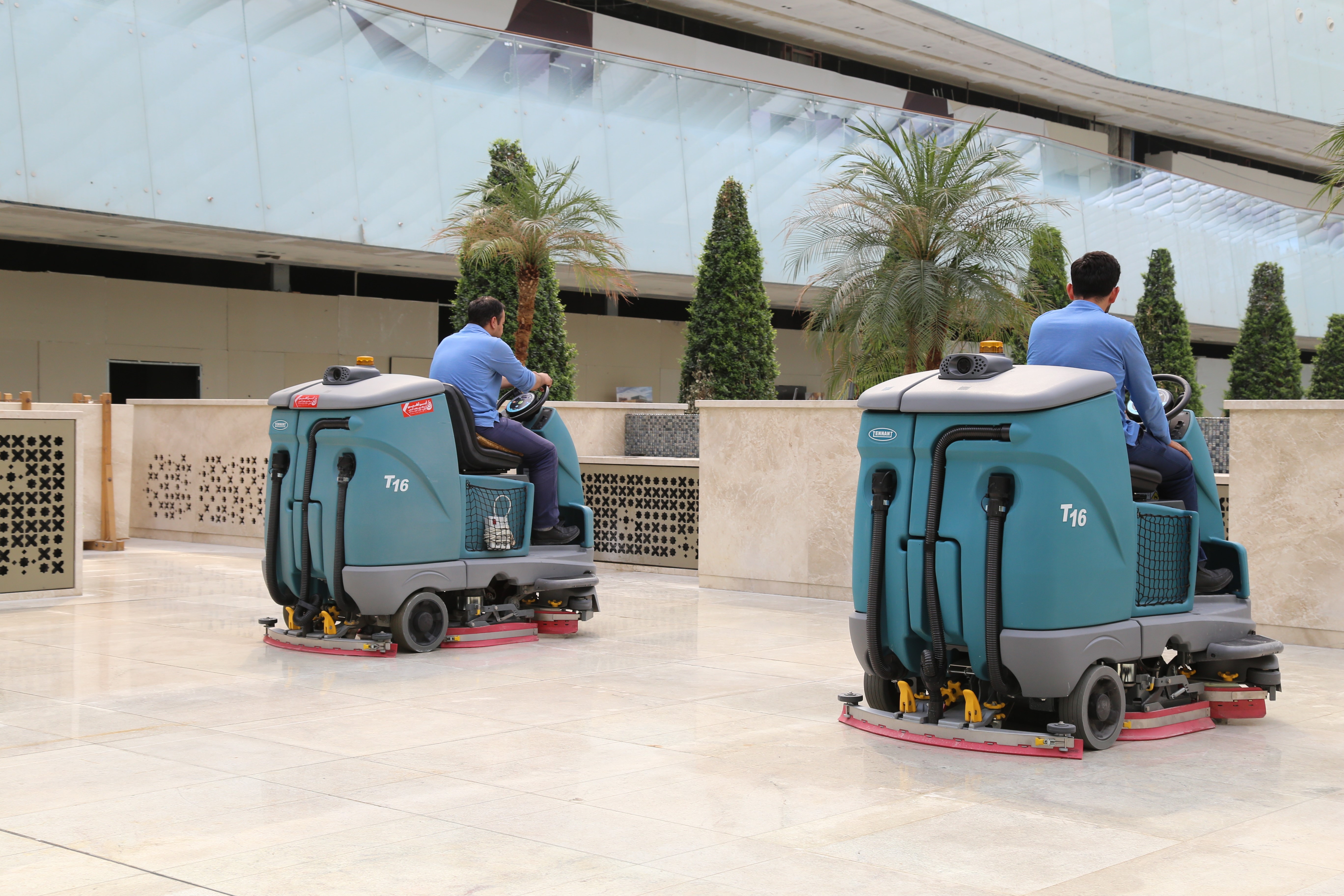 معرفی بزرگترین شرکت ارائه دهنده دستگاه های نظافت صنعتی در ایران