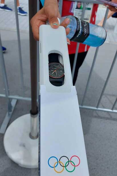 هدیه «توماس باخ» به دختر قایقران ایران / تمجید از عملکرد ملایی (+عکس) هدیه «توماس باخ» به دختر قایقران ایران / تمجید از عملکرد ملایی (+عکس)