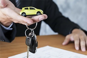 با بیمه شخص ثالث و بیمه بدنه ، نگران خسارات اتومبیل خود در سال 1400 نباشید