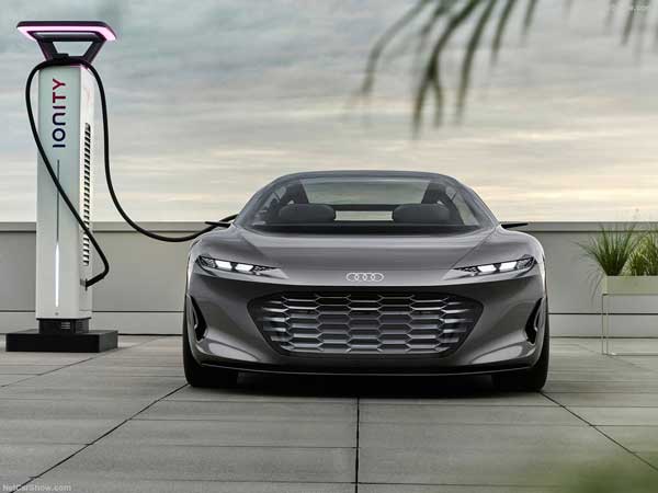 آئودی گرنداسفیر، کانسپت الکتریکی خیره‌کنندهٔ ۷۰۰ اسب بخاری (+تصاویر)