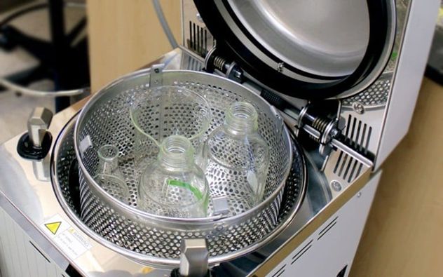 تجهیزات آزمایشگاهی شرکت دانشور شیمی آرین