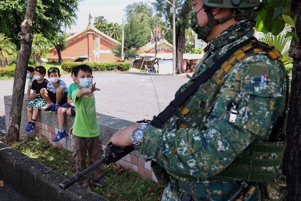 طوفان از راه رسید / پایان سه ماه آوارگی (گزارش تصویری)