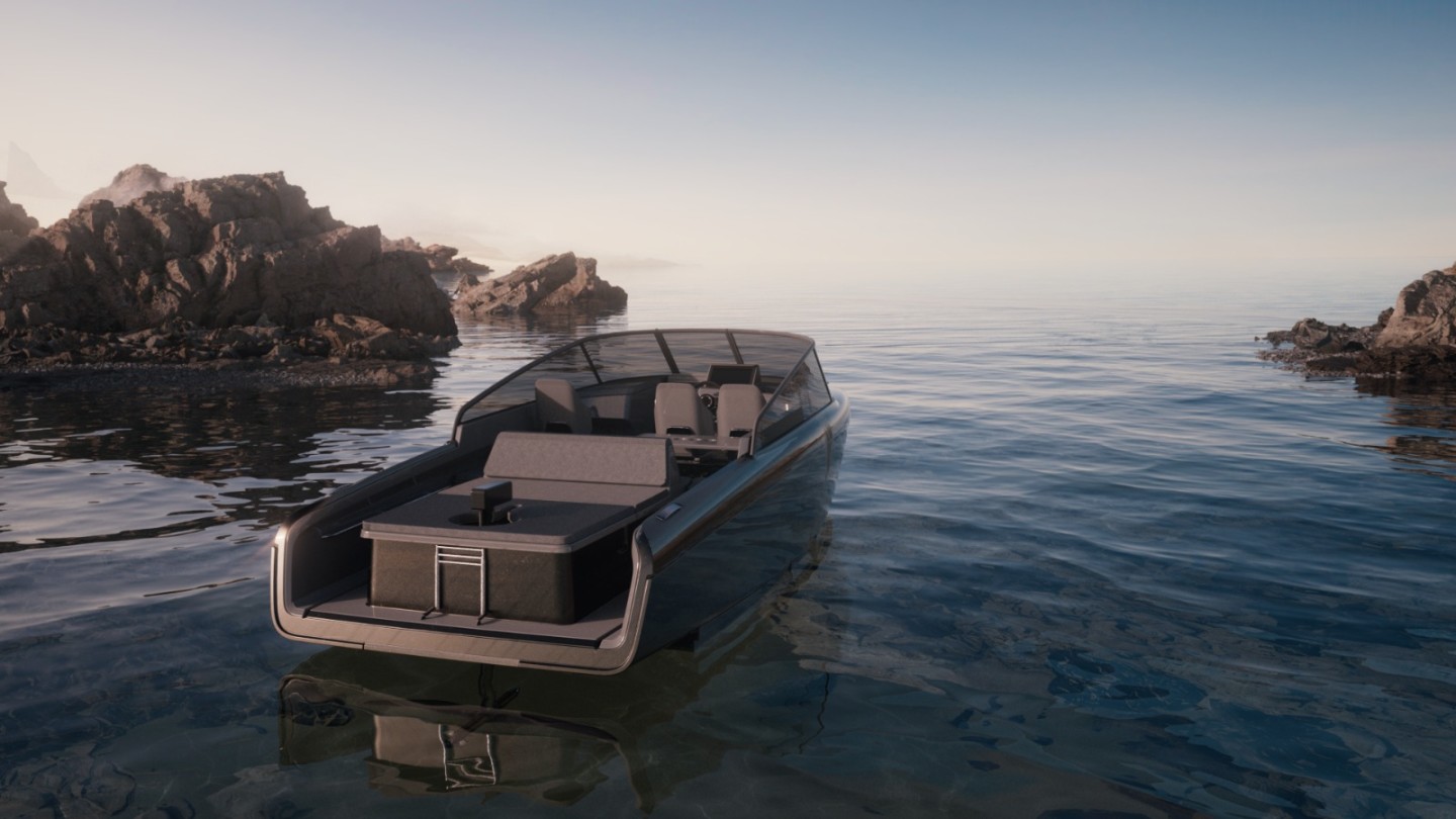 دورخیز بلند «C-۸» برای ثبت رکورد!