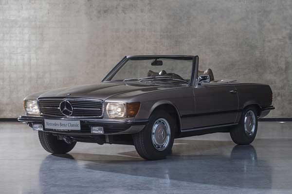 نگاهی به تاریخچه مرسدس بنز SL، رودستر افسانه‌ ای (+تصاویر)