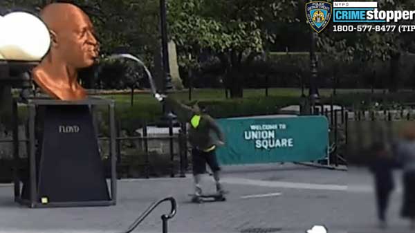 نژادپرستان آمریکایی به مجسمه جورج فلوید هم رحم نکردند (+عکس)