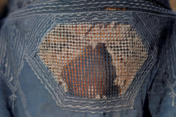 لاپالما هنوز می خروشد / دریاچه ای به شکل قلب (گزارش تصویری) لاپالما هنوز می خروشد / دریاچه ای به شکل قلب (گزارش تصویری)