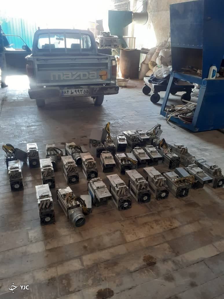 کشف ۱۸ ماینر غیرمجاز از درون یک چاه در کهریزک (+عکس و فیلم)